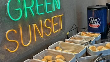 Daily buffet breakfast (BRL 29.90 per person)