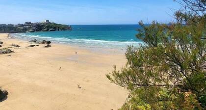Springer Villa, Cosy 2 Bed, Newquay, Sleeps 5,