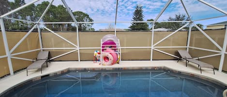 Outdoor pool, a heated pool