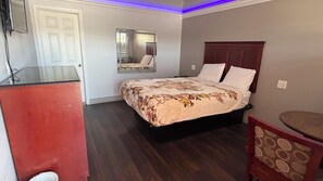 1 bedroom, desk, free WiFi, bed sheets - Travel Inn (Greenfield)