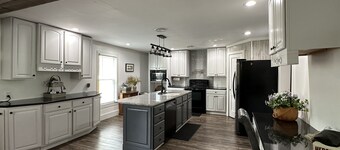 Large Home near Great Smoky Mountains and Knoxville