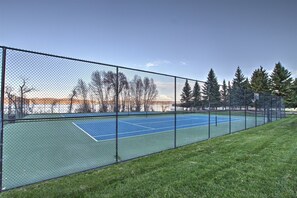Sports court - Sunrise Resort Room #202  | 1 Bed, 1 Pull out,  1 Bath (Garden City)