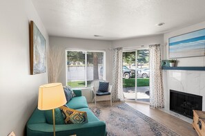 TV, fireplace - Inn Building Condo #106 Mountain View | 1 Bed, 1 Bath (Garden City)