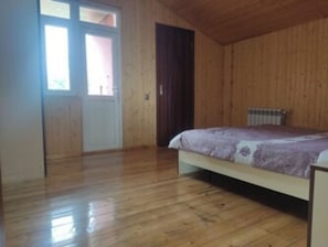 5 bedrooms, WiFi, bed sheets - Kriyus villa. (Qabala,)