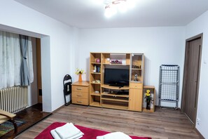 1 غرفة نوم ومكواة/لوح كي وواي فاي وملاءات أسرّة