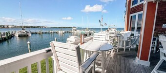 Floating In Paradise On The Azul Project