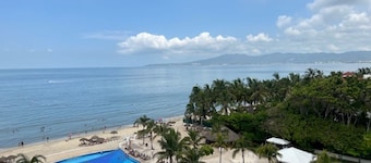 Breathtaking Full Ocean View!