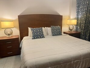 3 bedrooms, in-room safe, iron/ironing board, free WiFi