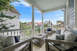 Property grounds - Private Porch Blocks to King | Casa Fuego Suite B (Charleston)