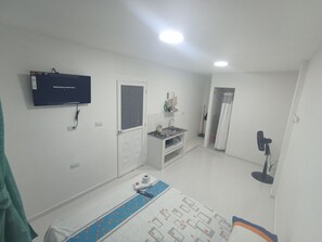 Basic Studio | Free WiFi, bed sheets - Aparta Estudios el Descanso (Cali)