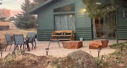 Cottage with a stone fire pit and pet friendly!
