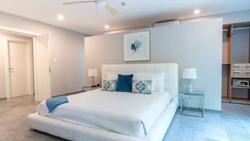 3 bedrooms, in-room safe, iron/ironing board, free WiFi
