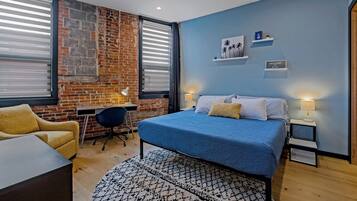 3 habitaciones, escritorio, tabla de planchar con plancha y wifi