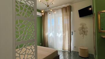 1 camera, una cassaforte in camera, Wi-Fi gratuito, lenzuola