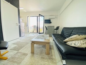 Living area - Premium apartment in Mamaia-Nord, with seaview (Mamaia-Sat)