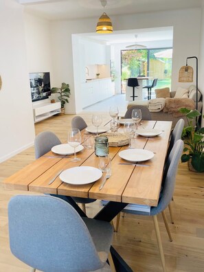 Dining room - Modern townhouse - Private Garden (Differdange)