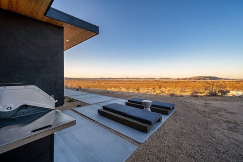 Casa Serrano Joshua Tree- 5 mins from JT village