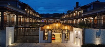 Fachada da propriedade