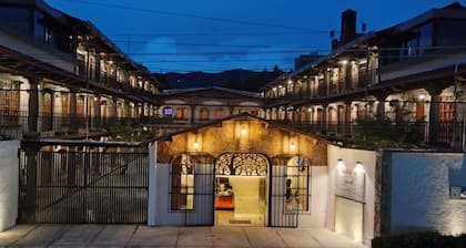 Hotel Mukul Na