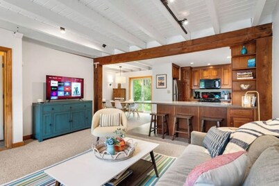 Family Friendly 2BR Home · Walk to Beach + Downtown Rockport · KING Bed