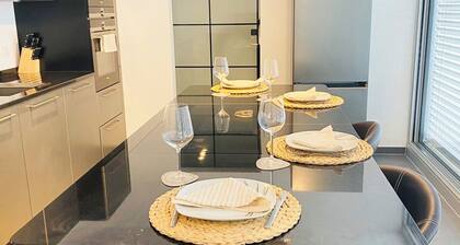 Brand new 2bedrooms Penthouse in Center