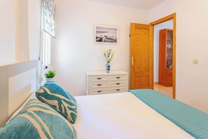 2 bedrooms, iron/ironing board, free WiFi, bed sheets - Piso Céntrico en Fuengirola Junto Renfe y Bus a 3 Minutos de la Playa Andando (Fuengirola)