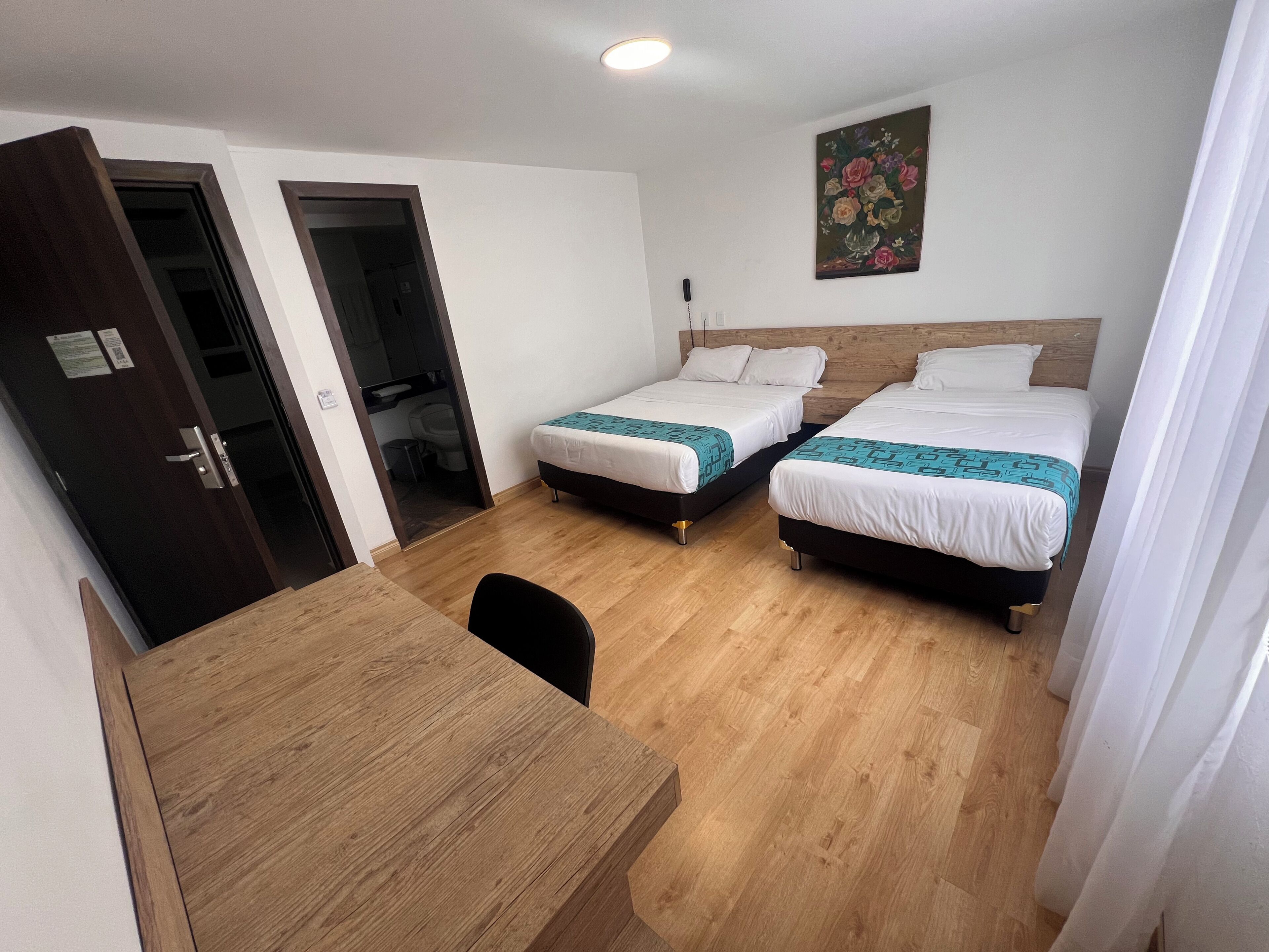 Standard Twin Room | Desk, blackout curtains, free WiFi, bed sheets