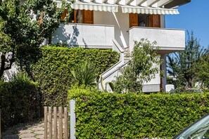 Exterior - M371 - Marcelli, apartment with terrace (Marcelli)