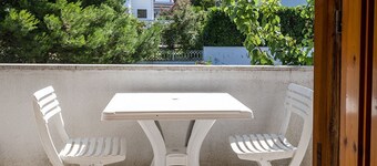 M370 - Marcelli, studio flat with terrace