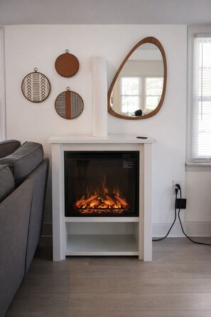 Interior - Riverfront Retreat  (MAURERTOWN,)