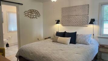 4 bedrooms, iron/ironing board, travel cot, free WiFi