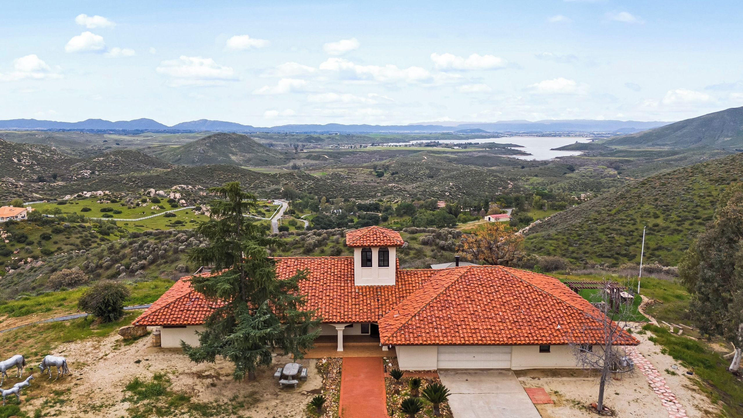 Nhà (3 Bedrooms) | Nội thất