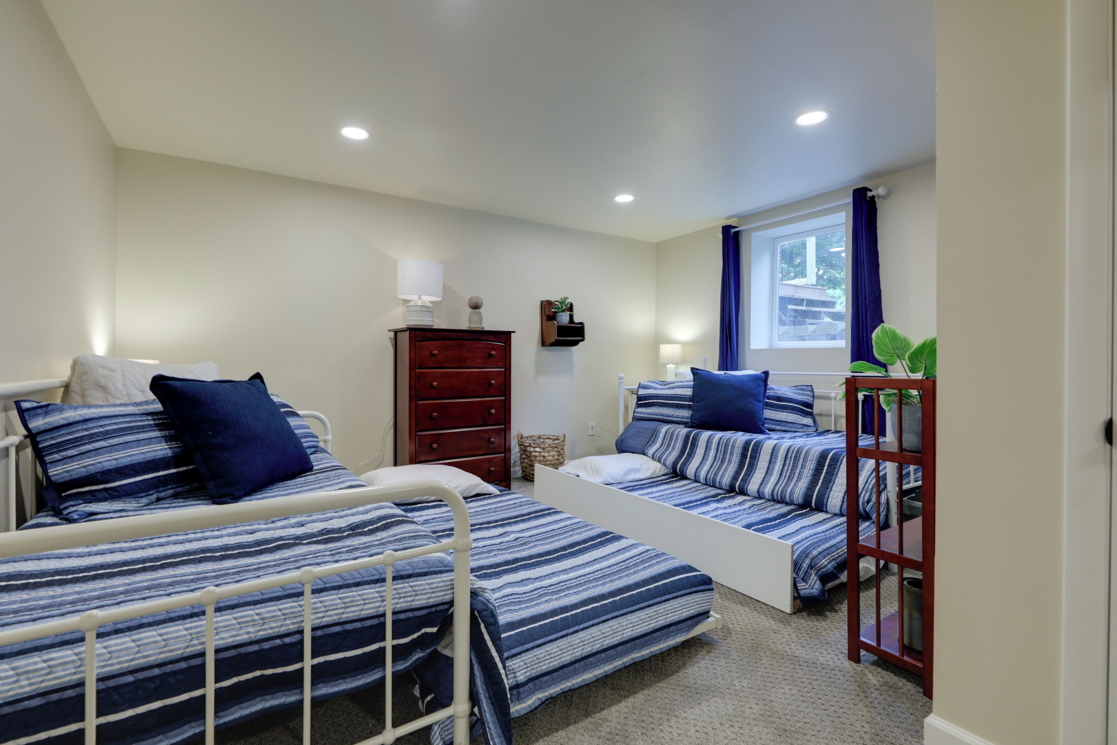 3 Schlafzimmer, Schreibtisch, Bügeleisen/Bügelbrett, WLAN