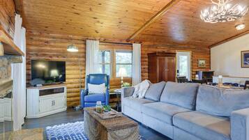 TV, fireplace, foosball, books