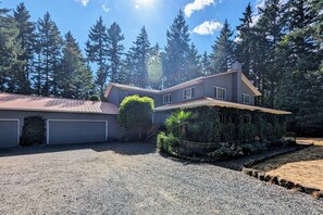 Exterior - LARC Ranch ~ Serene Wine Country Escape! (Amity)