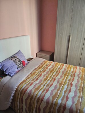 2 chambres, bureau, Wi-Fi gratuit, draps fournis