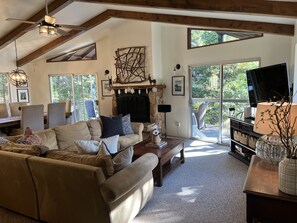 Smart-tv en tafelvoetbal