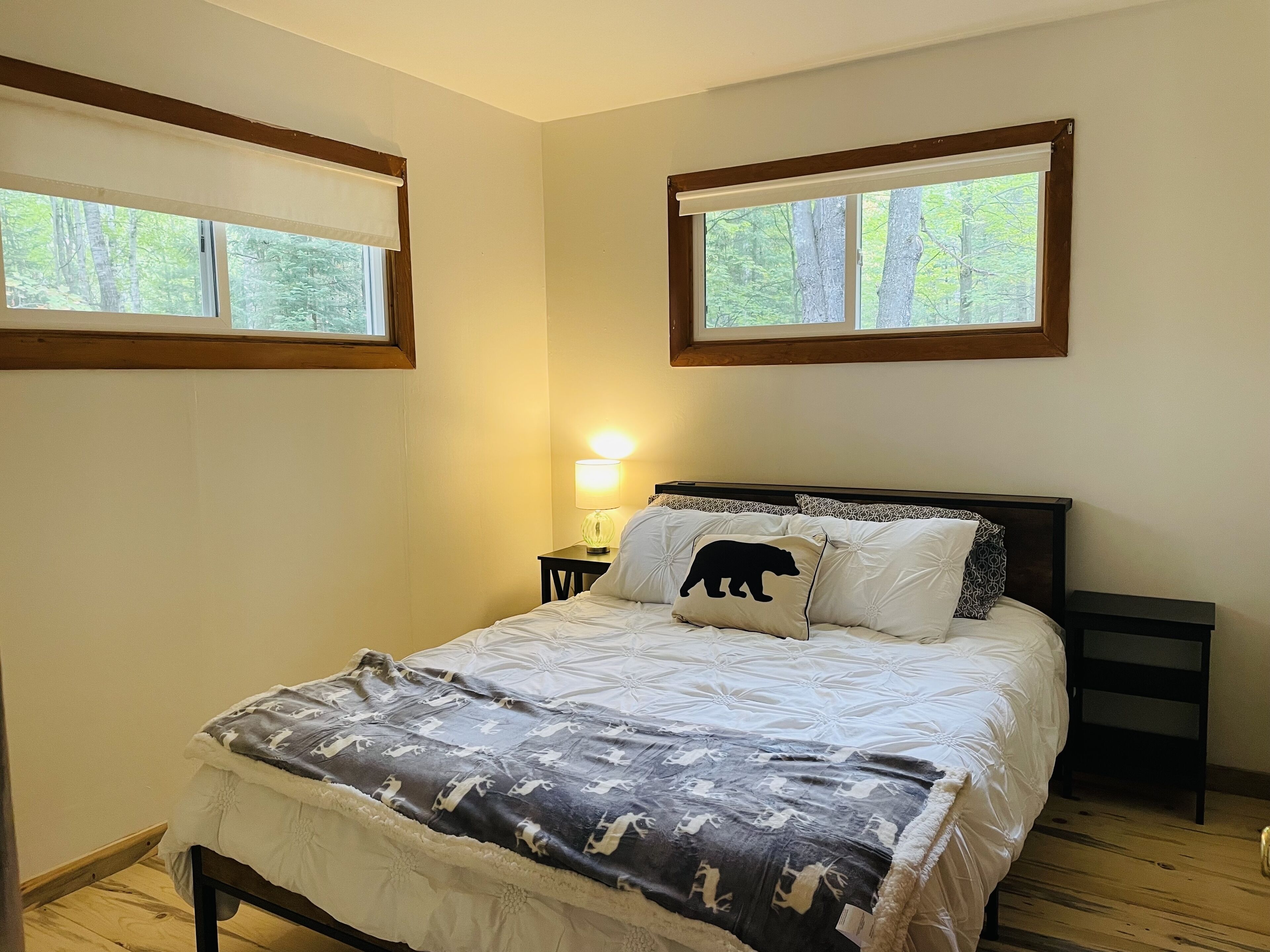 2 chambres, fer et planche à repasser, Wi-Fi gratuit, draps fournis