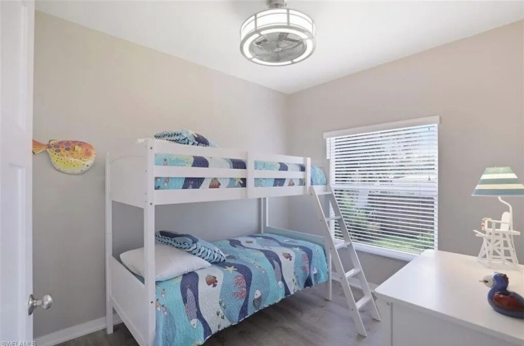 3 chambres, fer et planche à repasser, lit parapluie, Wi-Fi gratuit