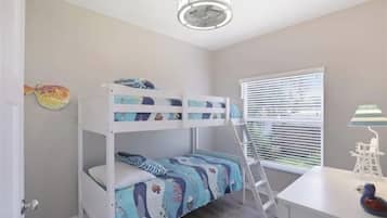 3 bedrooms, iron/ironing board, travel cot, free WiFi