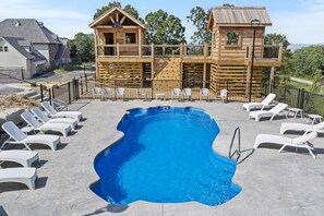 Indendørs pool