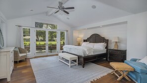 4 chambres, fer et planche à repasser, accès au Wi-Fi (inclus)