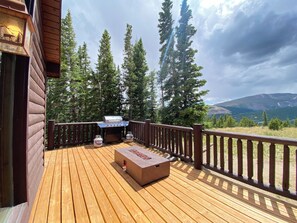 Terrace/patio - New! Pet Friendly/Family Friendly Retreat with Epic Mountain Views - Horizon Ridge (Fairplay)