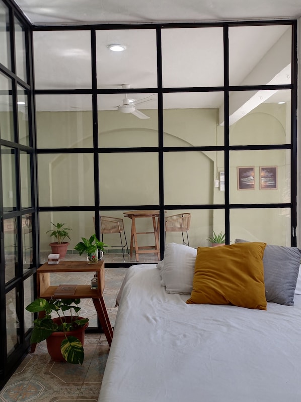 1 bedroom, iron/ironing board, WiFi