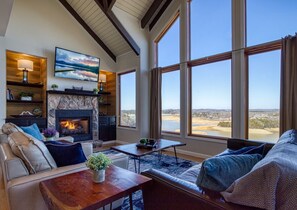 Smart TV, futbolito y estéreo 