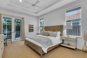 4 habitaciones, tabla de planchar con plancha, wifi y ropa de cama
