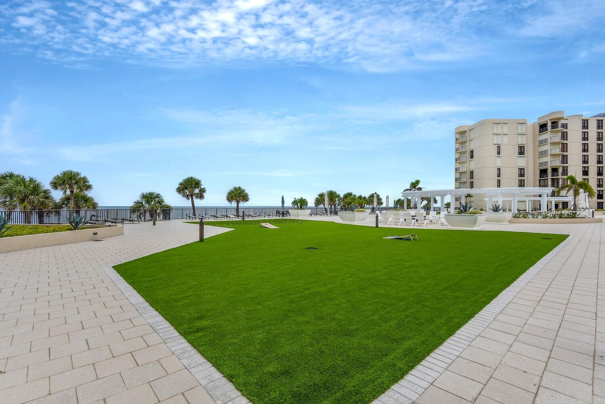 Photo 27 of Beachfront delight in the Moorings!