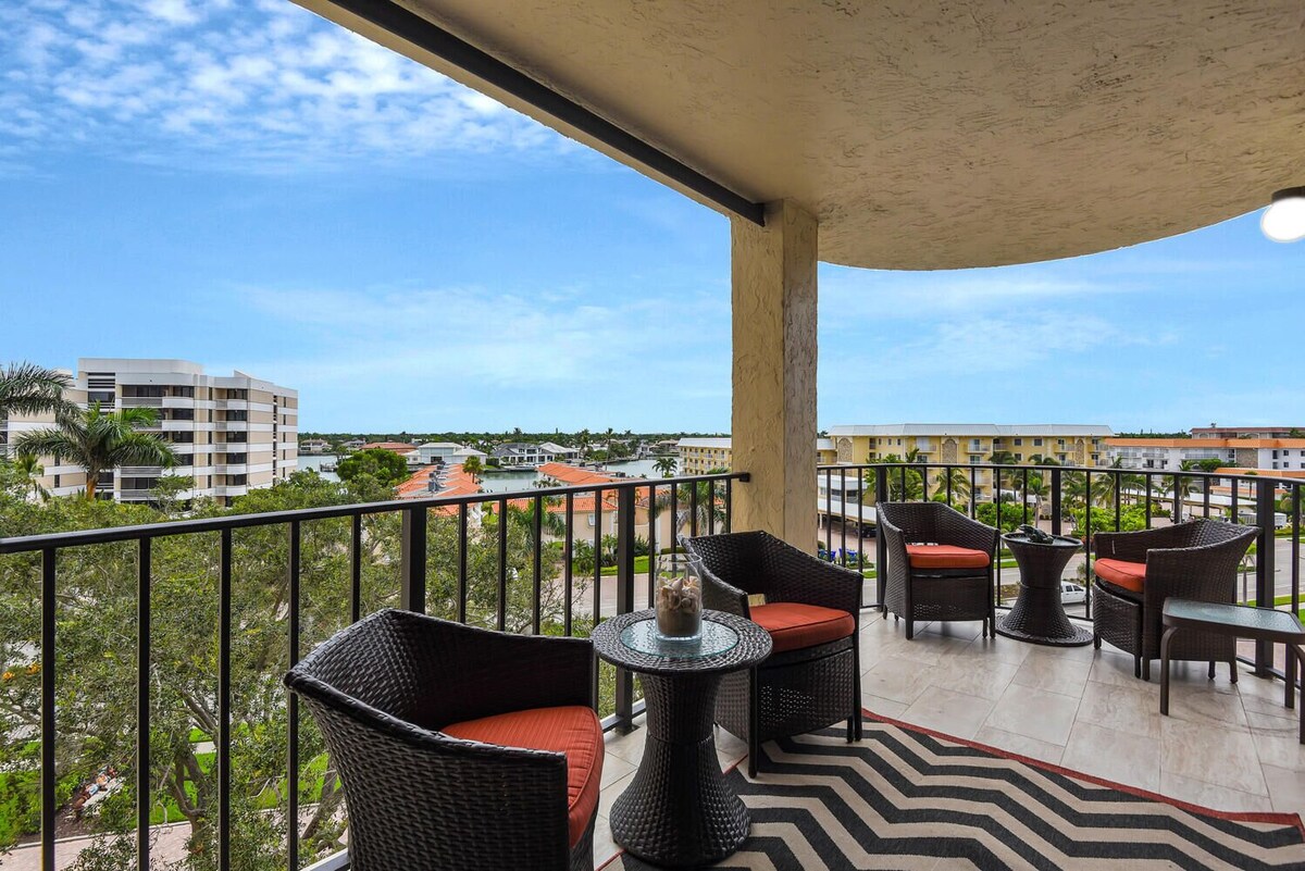 Photo 22 of Beachfront delight in the Moorings!