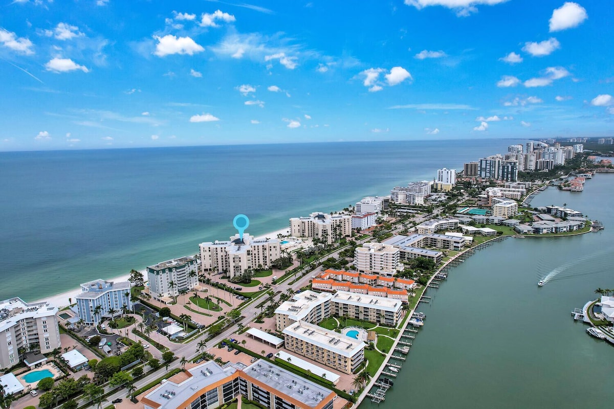 Photo 33 of Beachfront delight in the Moorings!