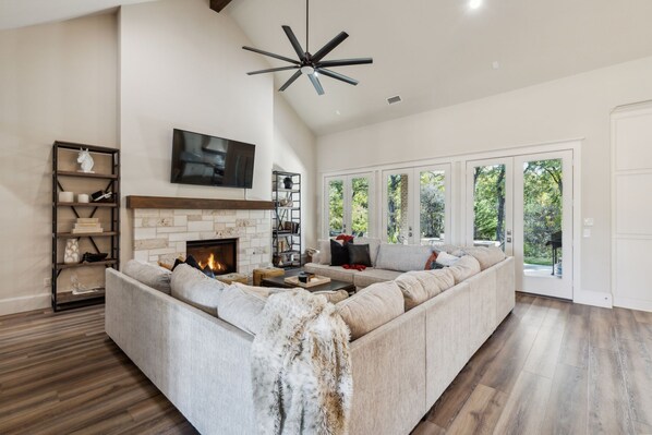 Smart TV, fireplace, books